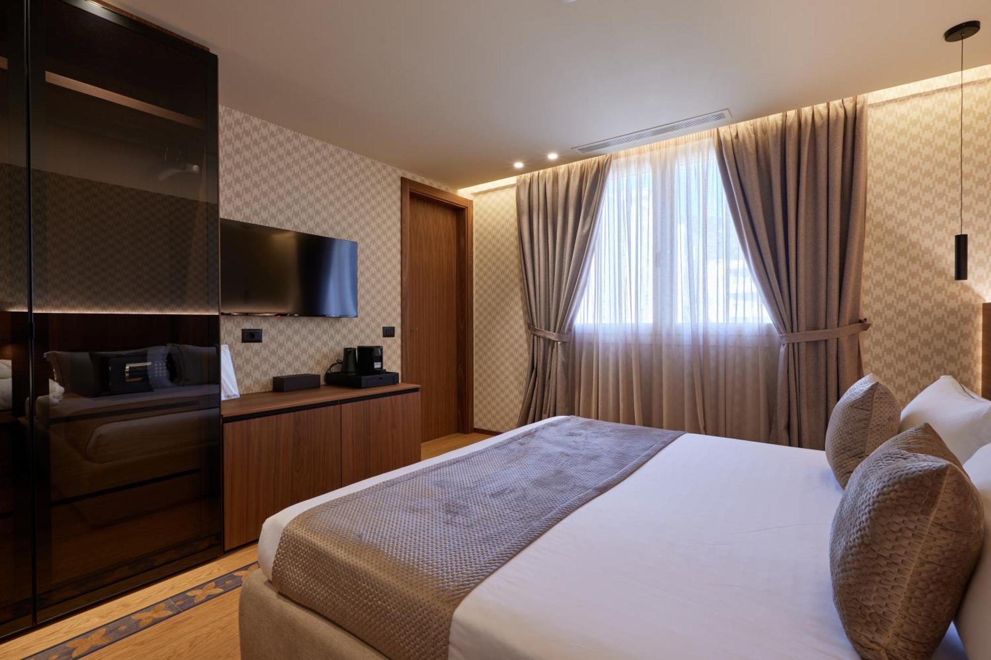 Valis Luxury Hotel Vlorë Habitación foto